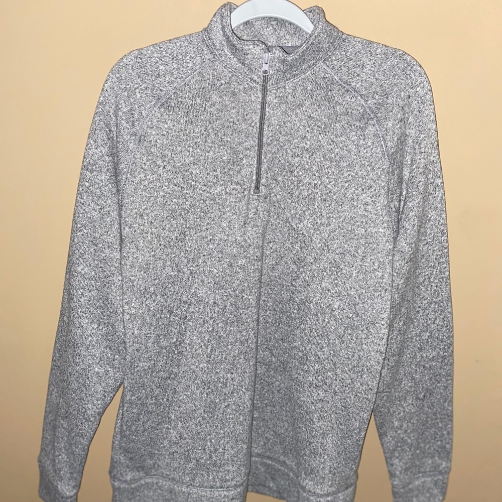 Large Gray Old Navy pullover!!